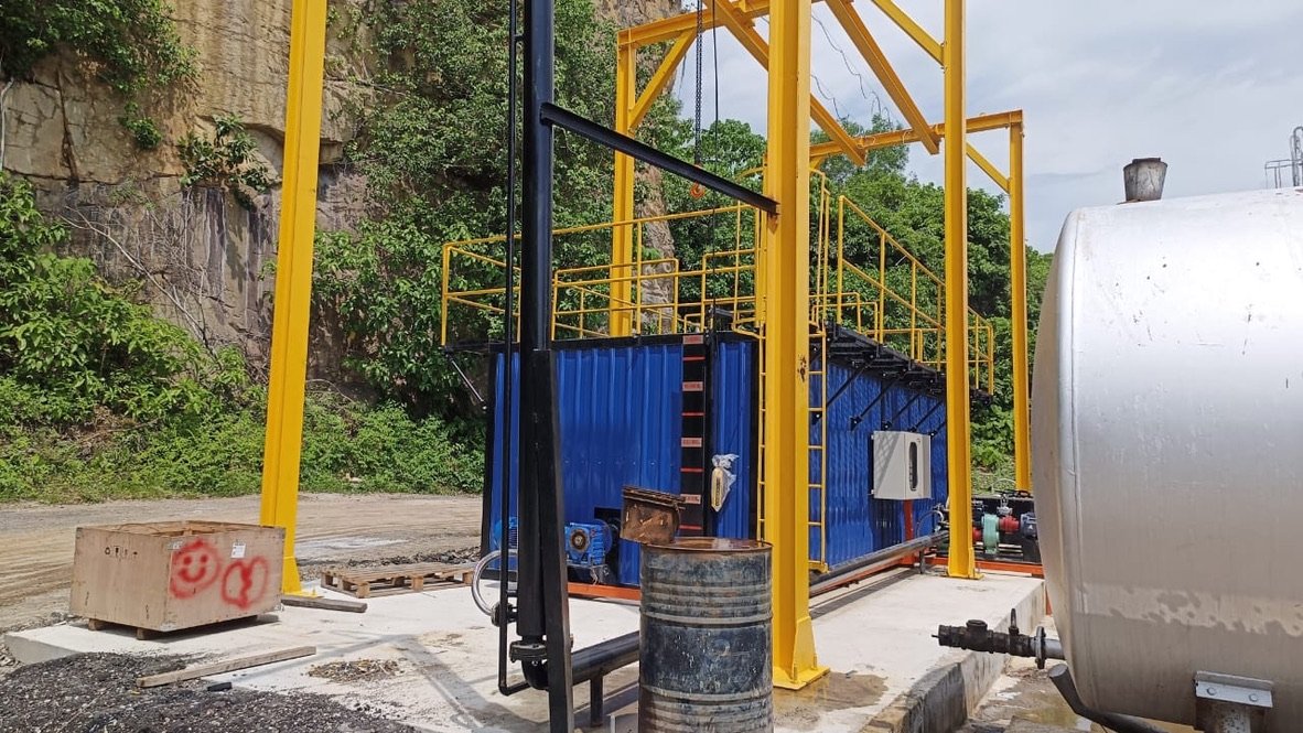 Hidan decanter servicing facility, Malaysia